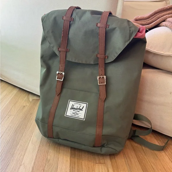 Herschel Backpack - Picture 1 of 4